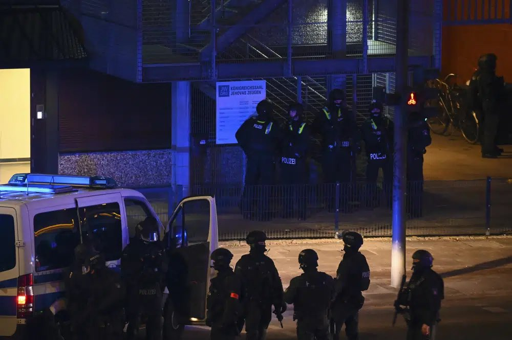 El tirador estaría entre los muertos en una iglesia de Hamburgo