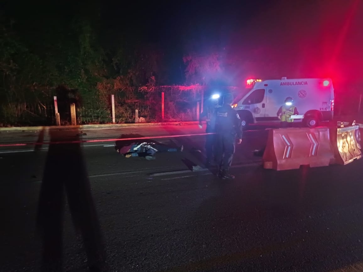 los bikers quedaron tendida en la carretera los bikers quedaron tendida en la carretera