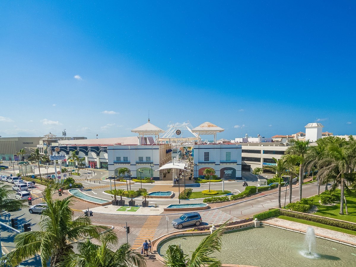 ¿Cuántas plazas hay en Mérida?