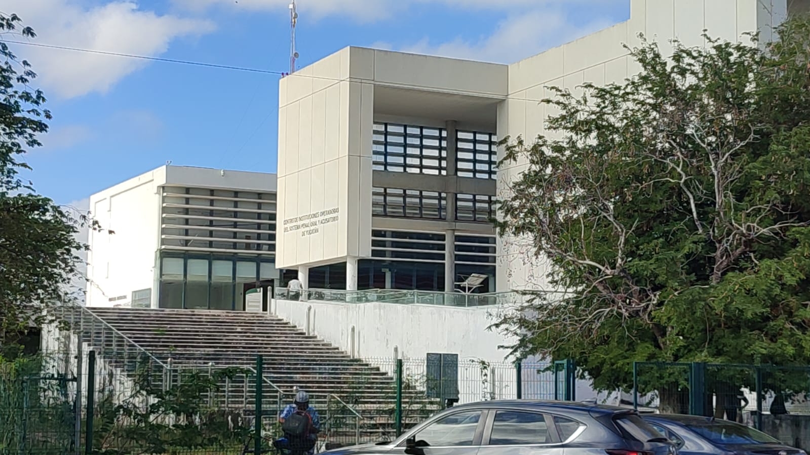 Siete hombres y cuatro mujeres abandonarán el Centro de Reinserción Social de Mérida Siete hombres y cuatro mujeres abandonarán el Centro de Reinserción Social de Mérida
