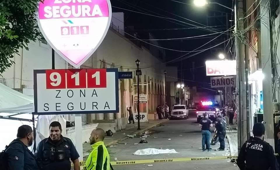 La zona fue acordonada por policías que intervinieron en el hecho La zona fue acordonada por policías que intervinieron en el hecho