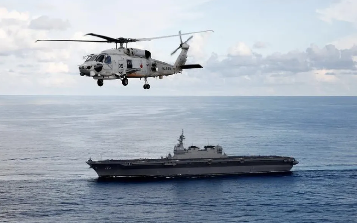Un total de seis aviones, cinco barcos y 380 personas están trabajando en las tareas de búsqueda con el fin de encontrar al resto de desaparecidos. Un total de seis aviones, cinco barcos y 380 personas están trabajando en las tareas de búsqueda con el fin de encontrar al resto de desaparecidos.