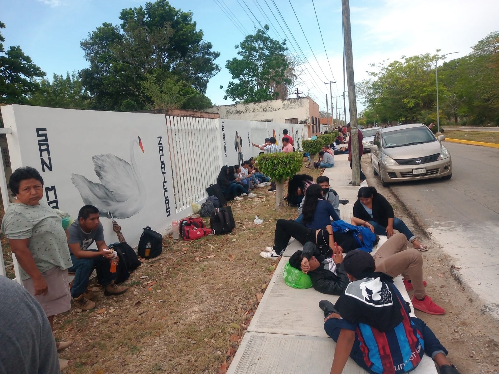 Los estudiantes hicieron fila desde el pasado jueves
