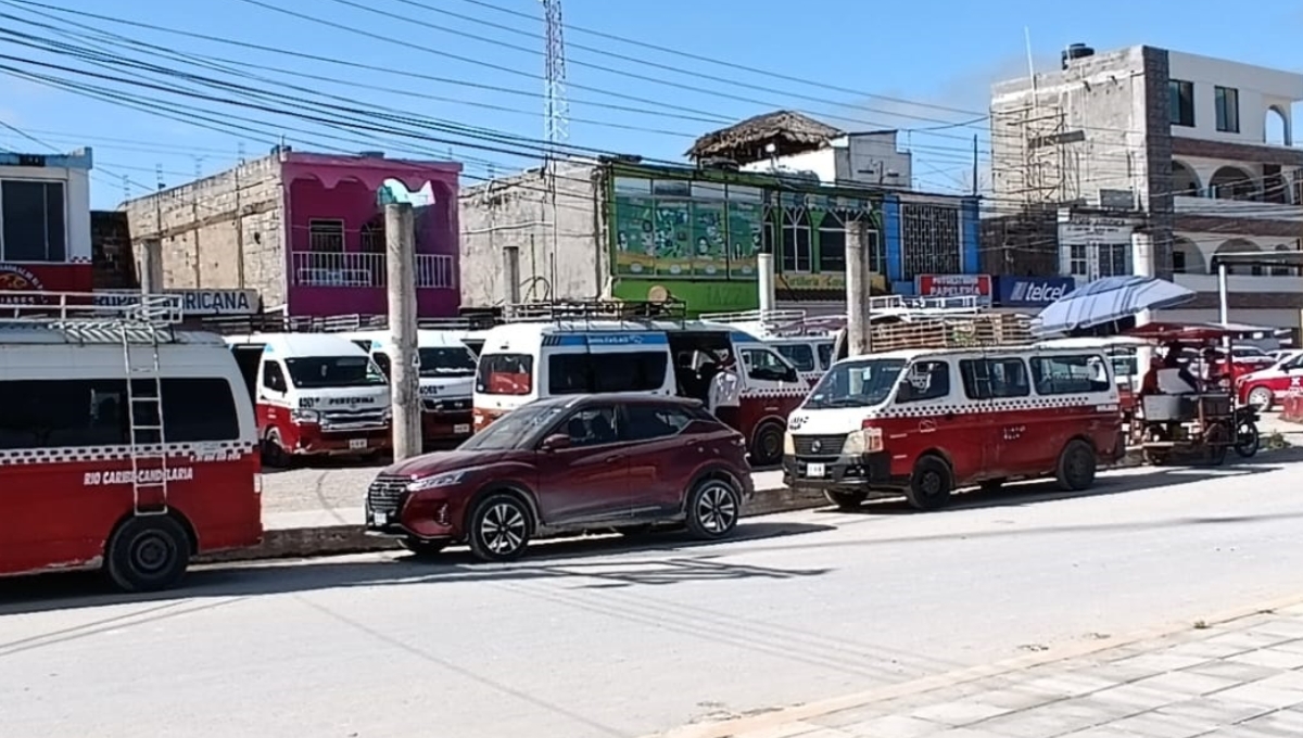 Los taxistas afirman que al IET sigue sin importarle la situación Los taxistas afirman que al IET sigue sin importarle la situación
