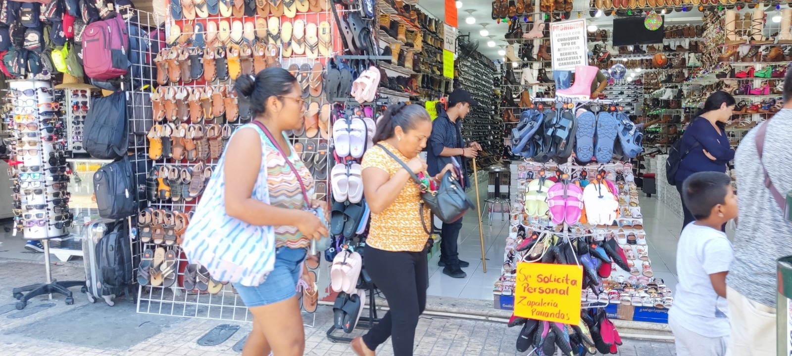 Comerciantes aseguran que están al borde de la quiebra Comerciantes aseguran que están al borde de la quiebra