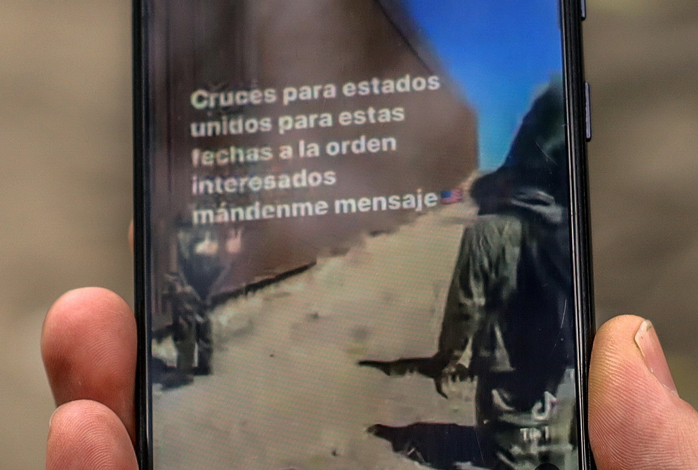 Coyotes usan TikTok para ofrecer cruces a Estados Unidos