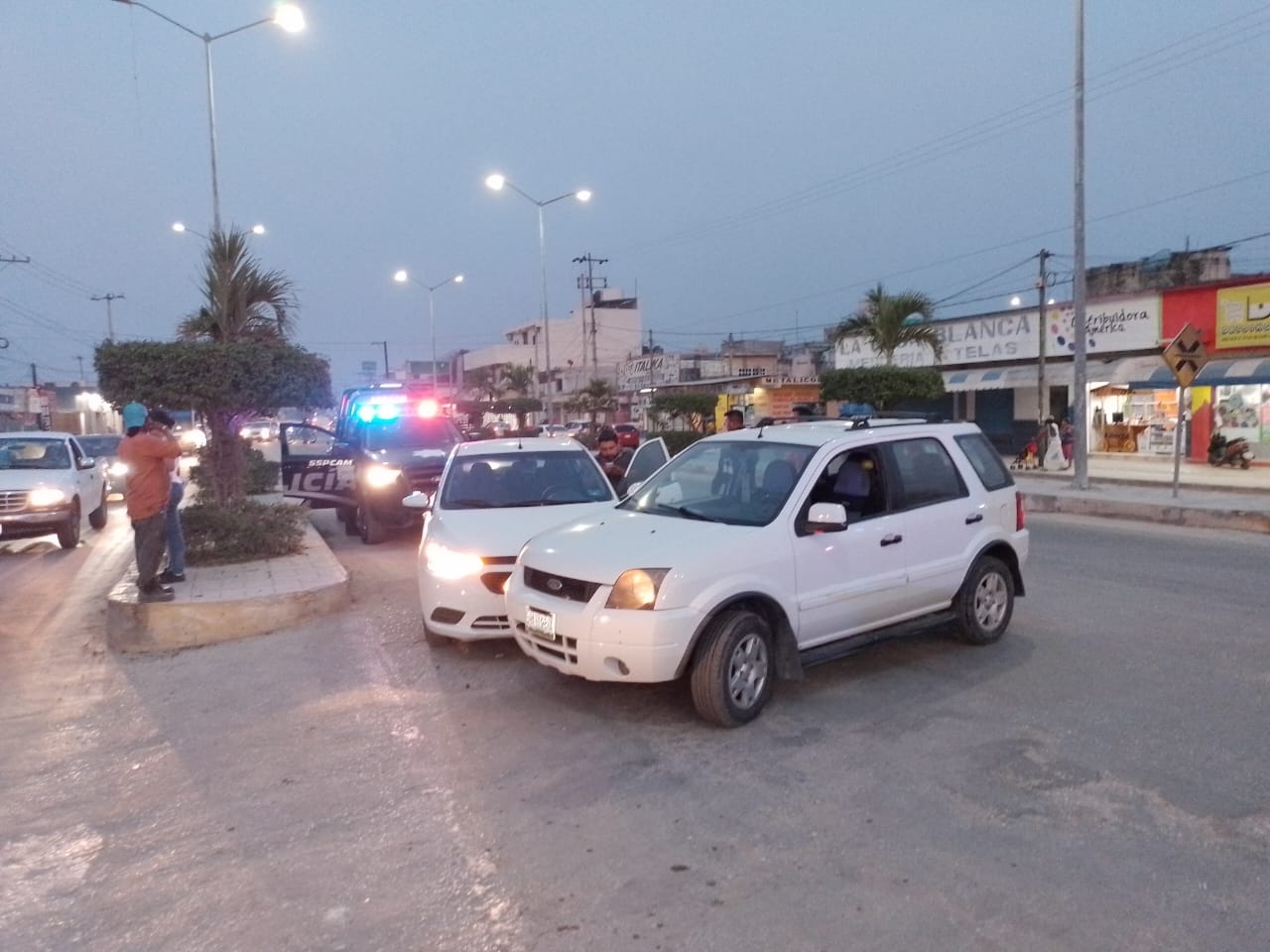 Los vehículos involucrados fueron traslados al corralón de Campeche Los vehículos involucrados fueron traslados al corralón de Campeche