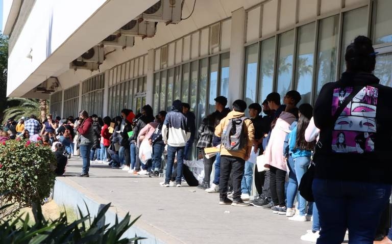 Favorecerá el tránsito, la permanencia, la continuidad académica y, en su caso, el egreso oportuno del estudiantado al bachillerato en el Sistema Educativo Nacional Favorecerá el tránsito, la permanencia, la continuidad académica y, en su caso, el egreso oportuno del estudiantado al bachillerato en el Sistema Educativo Nacional