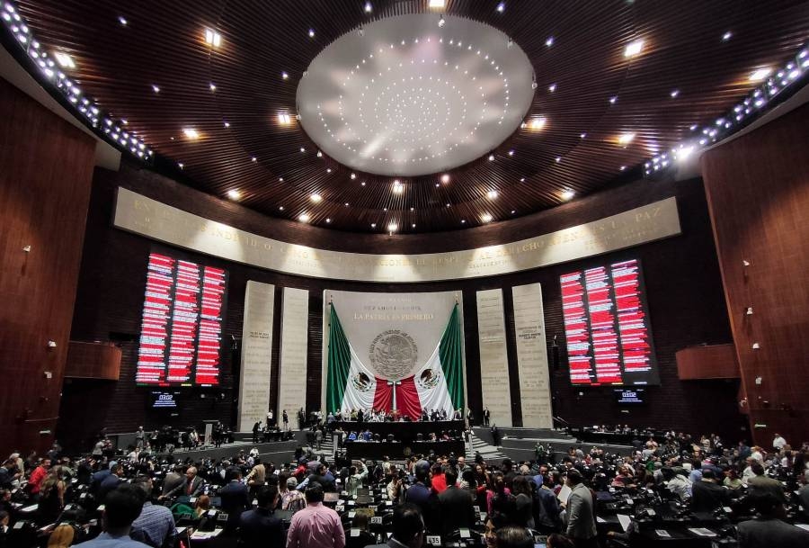 La desaparición del Insabi se avaló con 267 votos a favor, 222 en contra y una abstención, tras una discusión parlamentaria intensa
