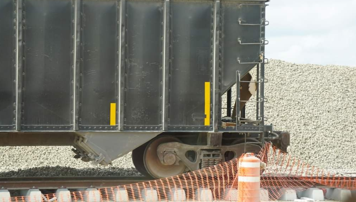 Tren Maya: Arranca instalación de durmientes de la vía que pasará por Candelaria, Campeche