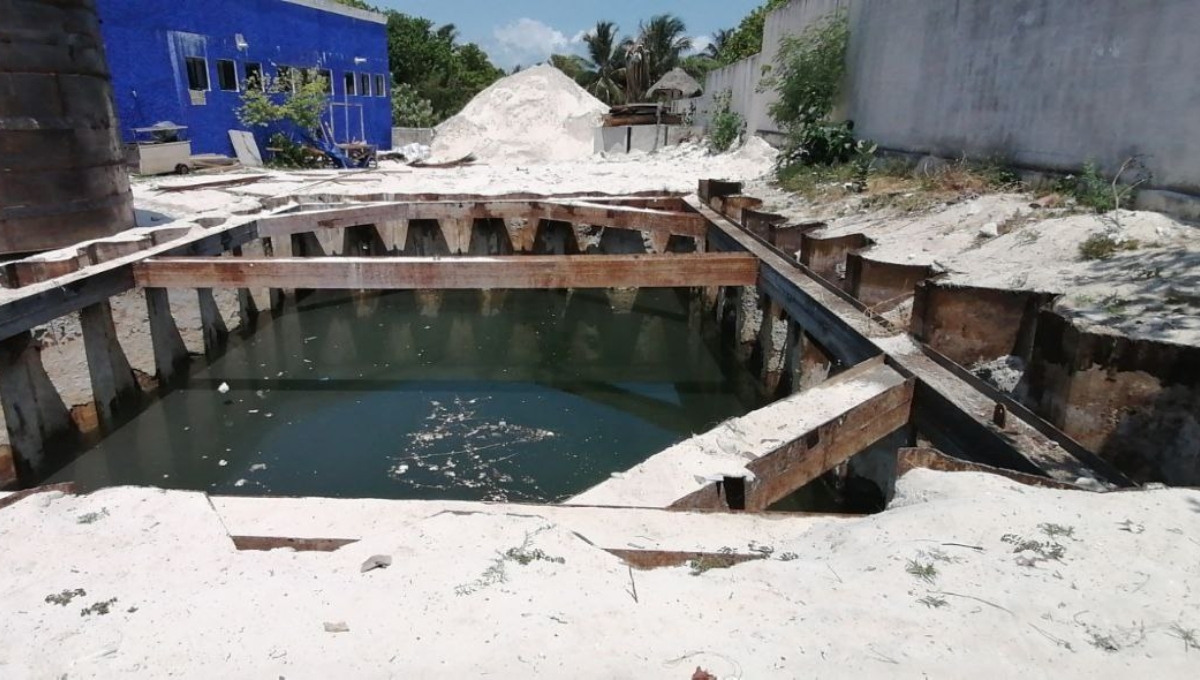Diario unos 256 litros, va directo al drenaje durante el uso del sanitario Diario unos 256 litros, va directo al drenaje durante el uso del sanitario