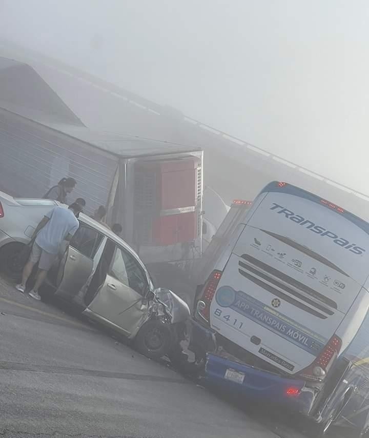 Choque en carretera San Luis Potosí-Matehuala deja 3 muertos y 15 heridos