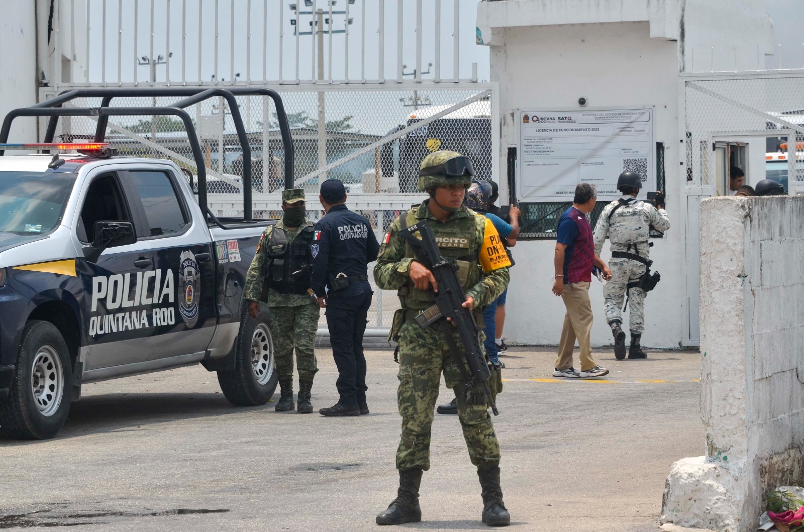 El ingreso a los bomberos fue negado por el personal de seguridad de la entrada principal
