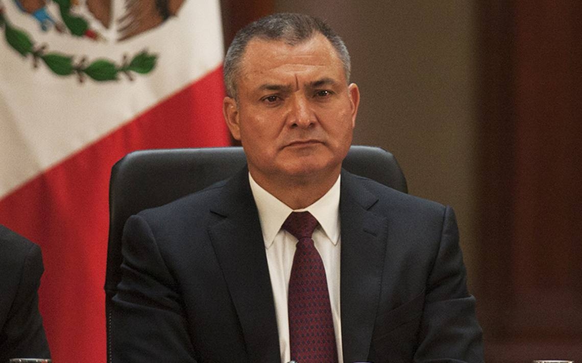 Liberan tres órdenes de aprehensión contra familiares de Genaro García Luna
