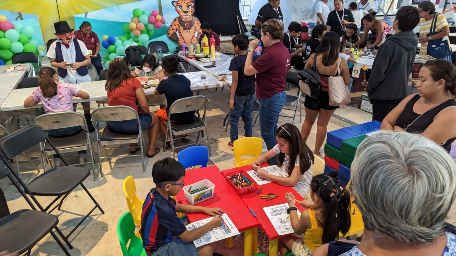 Los niños campechanos disfrutan de su día este domingo Los niños campechanos disfrutan de su día este domingo