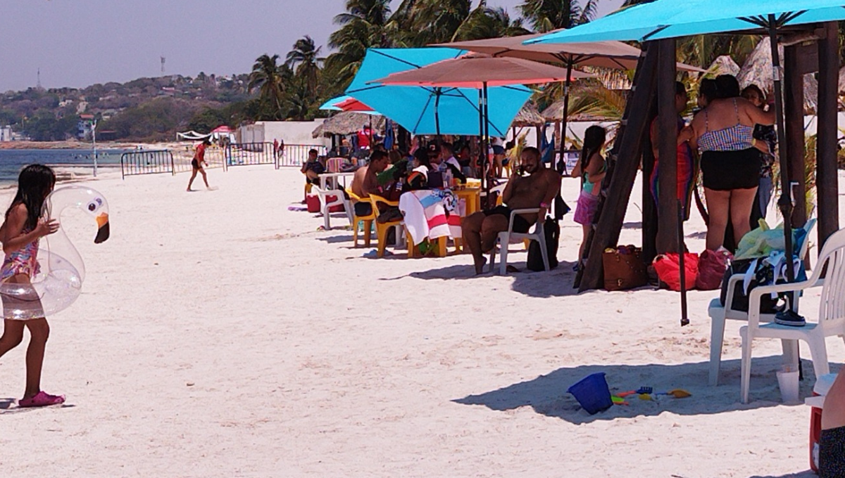 Protección Civil realiza operativos en playas y balnearios de Campeche