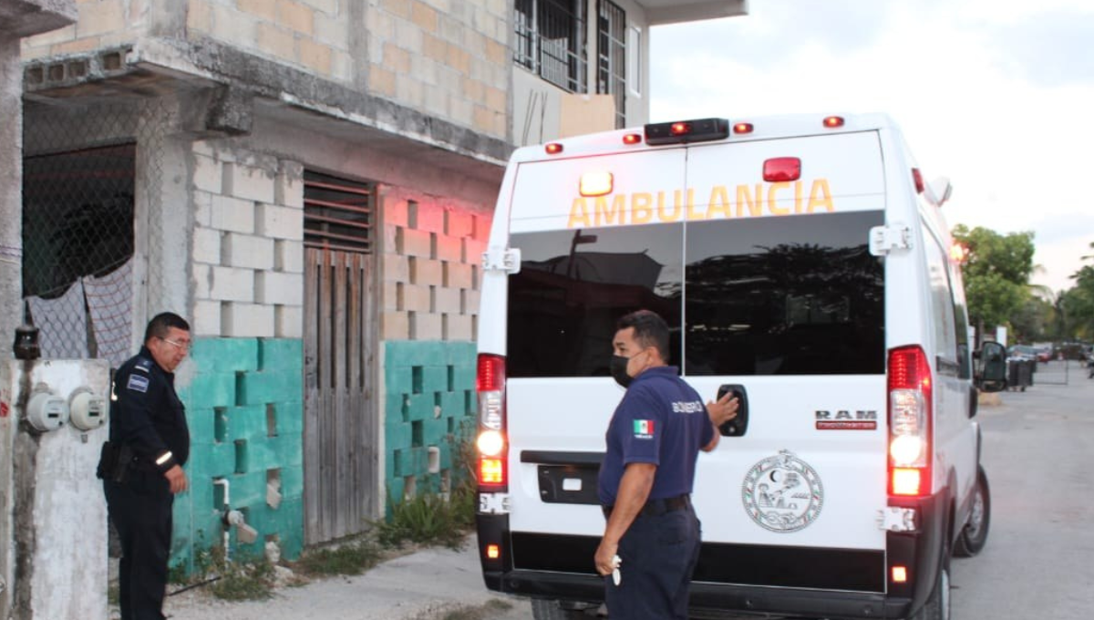 La pareja fue atendida por paramédicos del cuerpo de bomberos