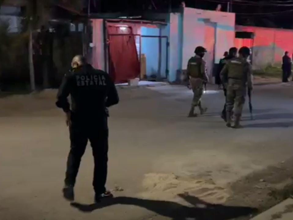 Personas armadas ingresaron a un domicilio ubicado en la colonia Lakín, en Tulum, y dispararon en repetidas ocasiones contra de un hombre Personas armadas ingresaron a un domicilio ubicado en la colonia Lakín, en Tulum, y dispararon en repetidas ocasiones contra de un hombre