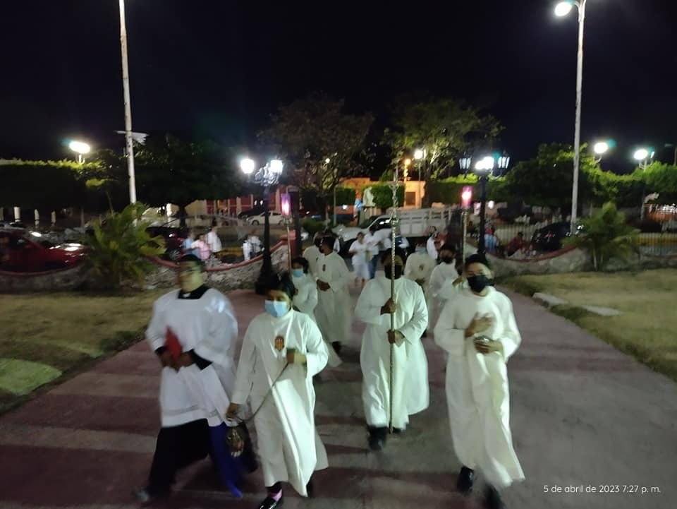 la iglesia de Nuestra Señora de las Mercedes lo recibió luego de una procesión por las calles cercanas a la parroquia la iglesia de Nuestra Señora de las Mercedes lo recibió luego de una procesión por las calles cercanas a la parroquia