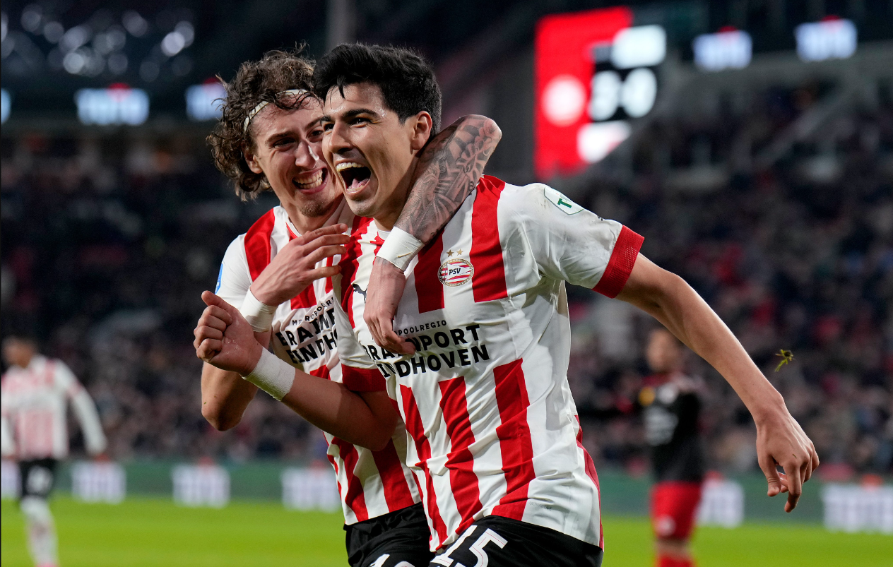El nacido en Ahome se lució ante su afición y anotó un buen gol para ayudar a la victoria del PSV ante Excelsior El nacido en Ahome se lució ante su afición y anotó un buen gol para ayudar a la victoria del PSV ante Excelsior