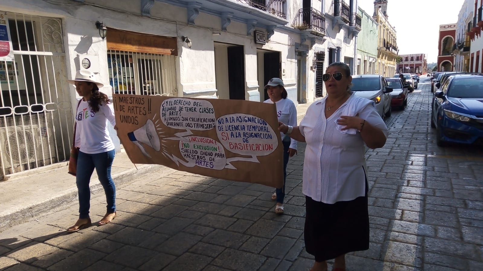 Exigen se regularicen las plazas
