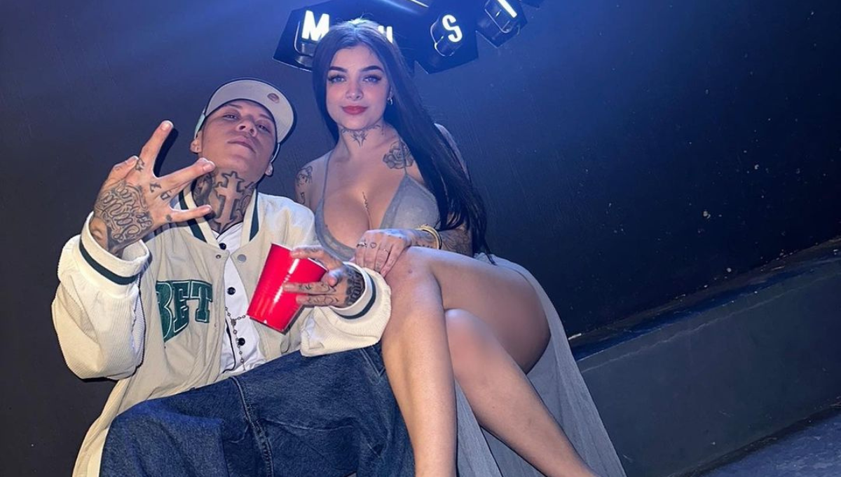 La pareja está dando mucho de qué hablar, pues todo apunta a una colaboración que se revelará el 4 de mayo. Foto: Especial
