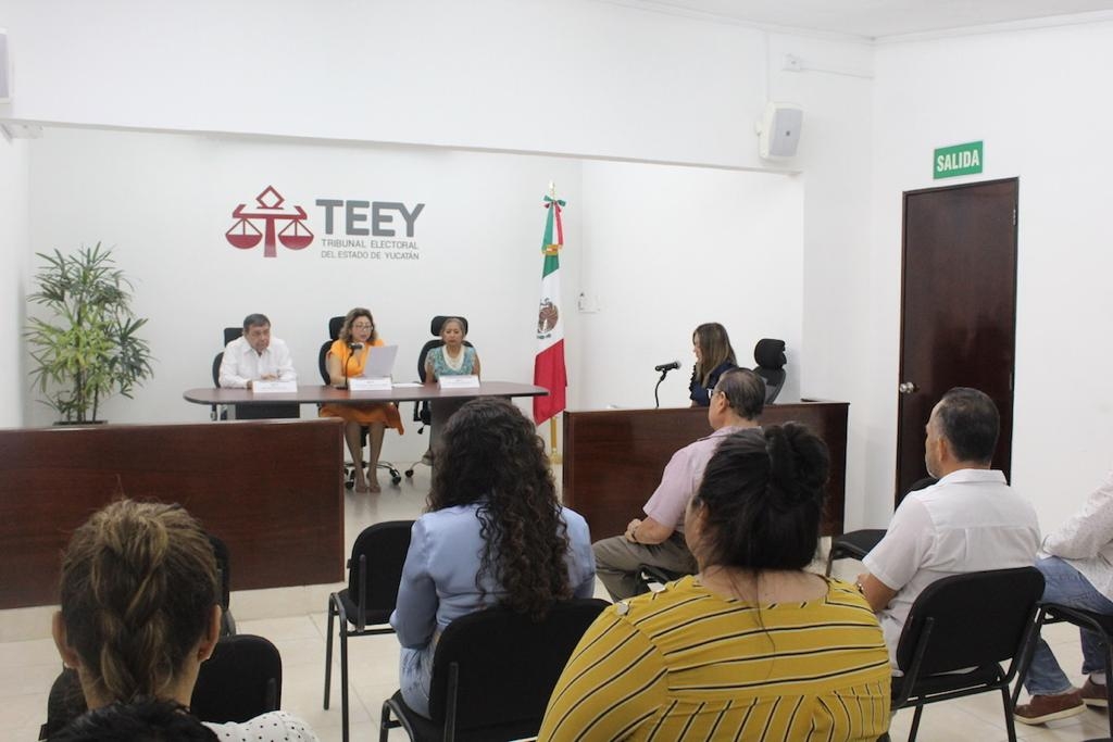 Alcalde de Tixkokob pagará adeudo con 4 regidores, asegura ante el TEEY