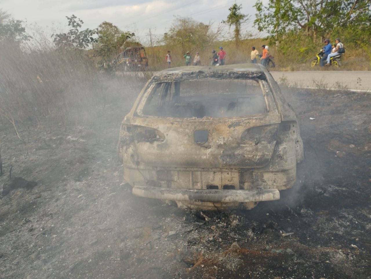 Solo se sabe que el auto es del estado de Quintana Roo