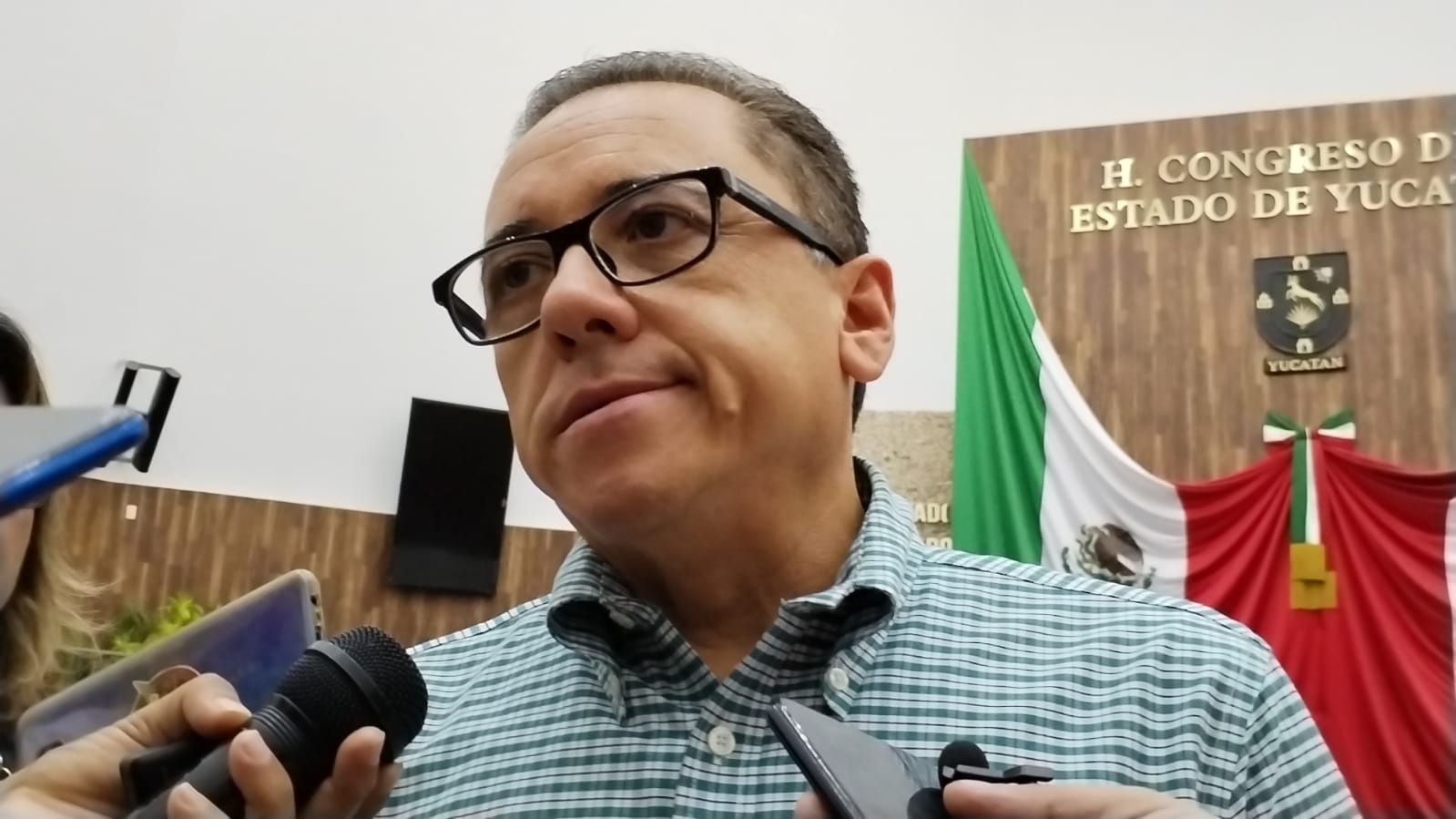 Lo ideal es no comprometer tu actuar a cambio de un privilegio: Víctor Hugo Lozano Lo ideal es no comprometer tu actuar a cambio de un privilegio: Víctor Hugo Lozano