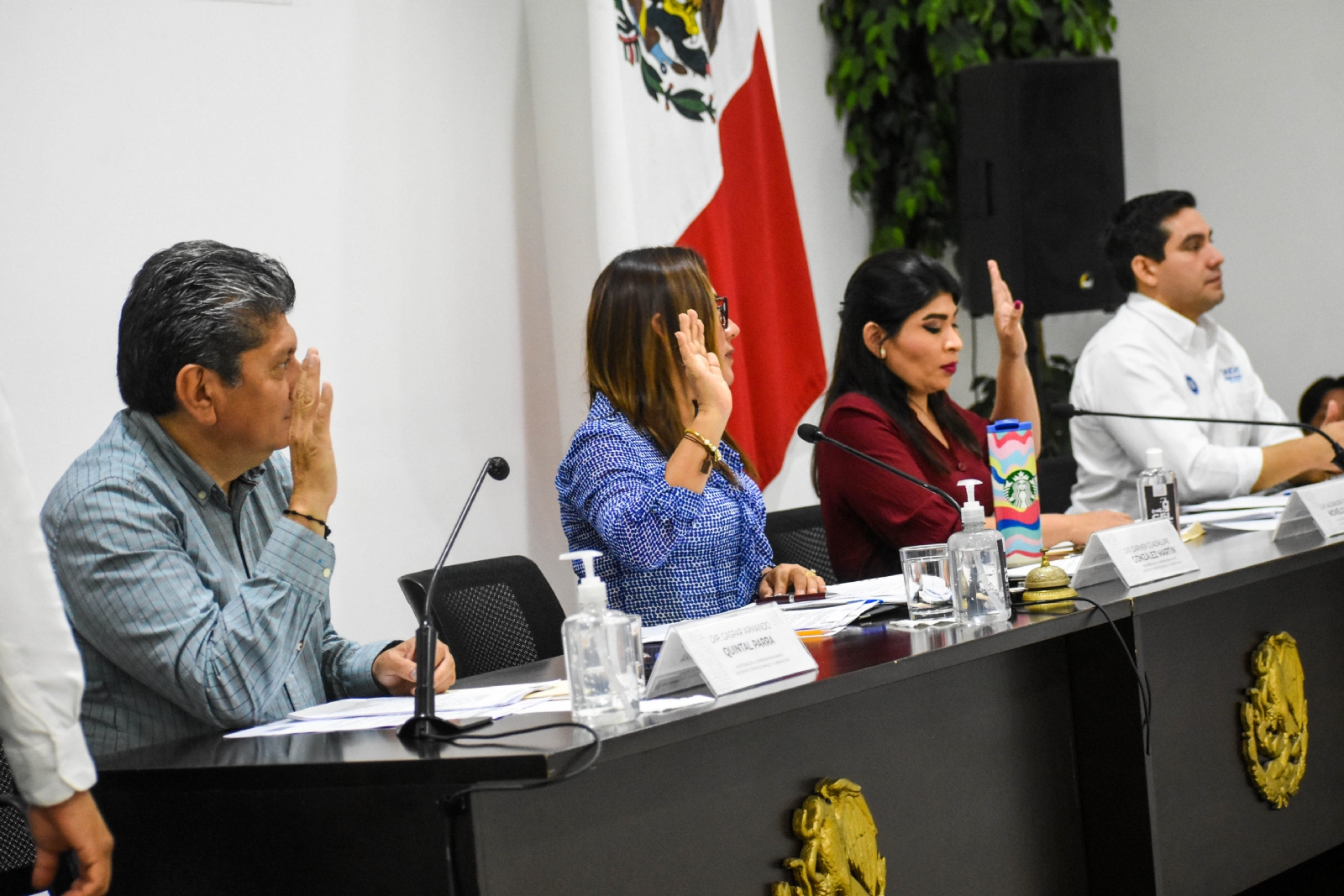 En muy contadas ocasiones, las Comunas difundían en vivo las sesiones públicas de trabajo; ahora será por ley