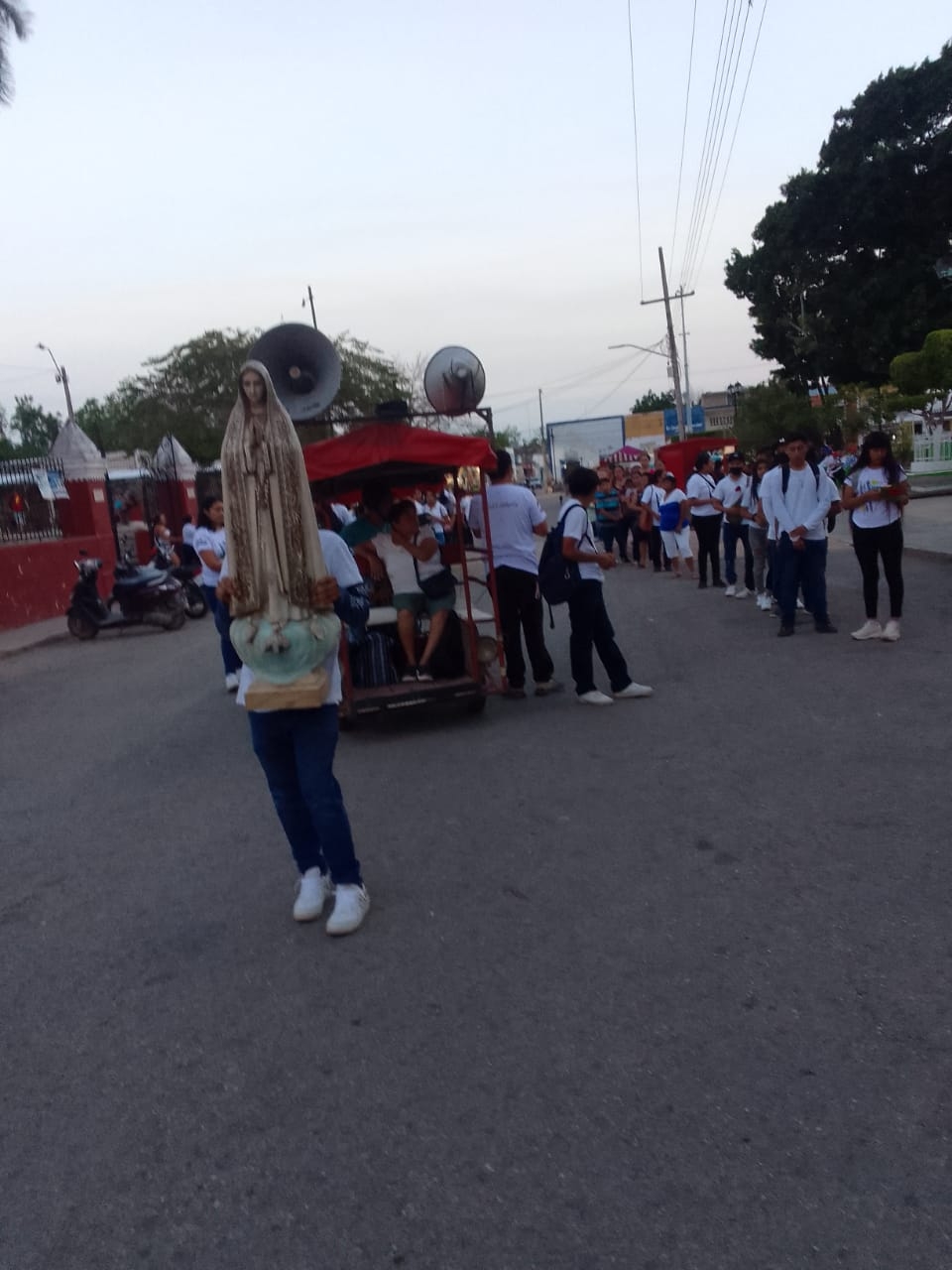 La celebración de la misa finalizó la festividad religiosa que se inició el 5 de mayo con las novenas este 13 de mayo a las 7;00 p.m. La celebración de la misa finalizó la festividad religiosa que se inició el 5 de mayo con las novenas este 13 de mayo a las 7;00 p.m.