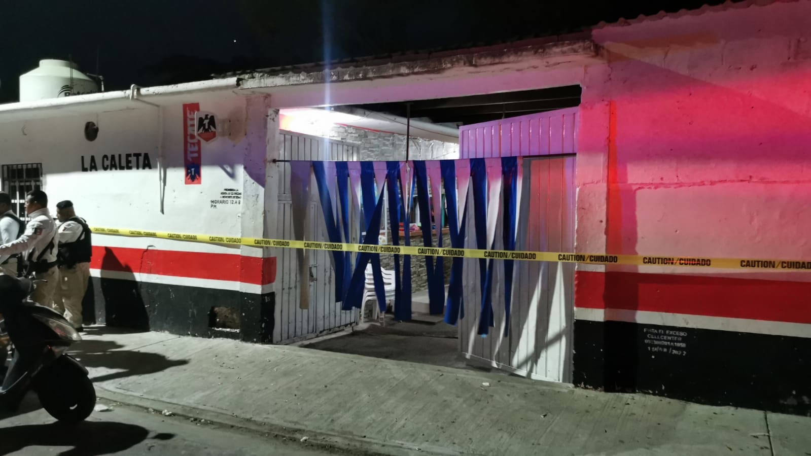 Afortunadamente no se tuvo registro de personas heridas por proyectil de arma de fuego pero sí detonaciones hechas al aire y sin detenidos. Afortunadamente no se tuvo registro de personas heridas por proyectil de arma de fuego pero sí detonaciones hechas al aire y sin detenidos.