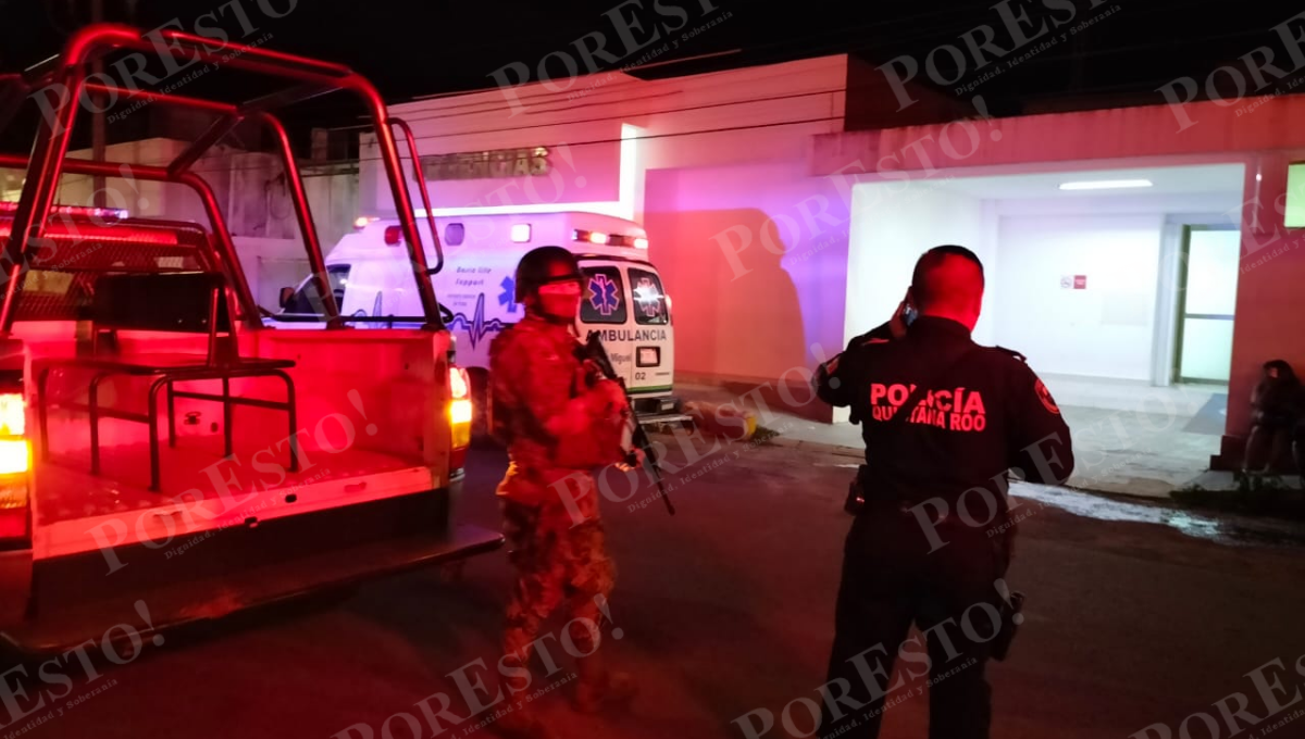 El joven se encontraba inconsciente tirado en un oscuro y estrecho pasillo El joven se encontraba inconsciente tirado en un oscuro y estrecho pasillo