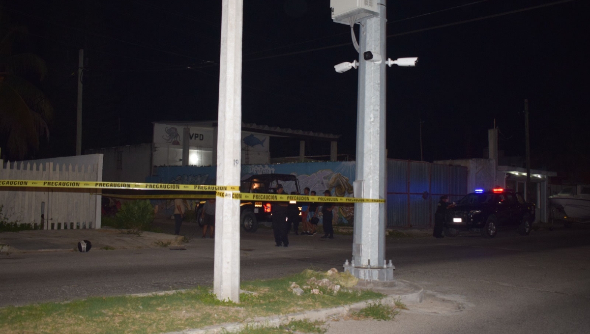 El joven viajaba a exceso de velocidad y perdió el control