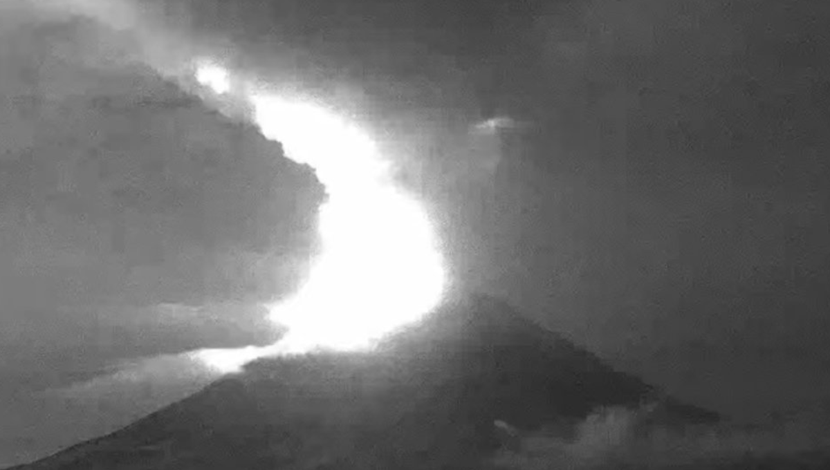 La actividad de Don Goyo, durante la madrugada de este sábado. Foto: Especial