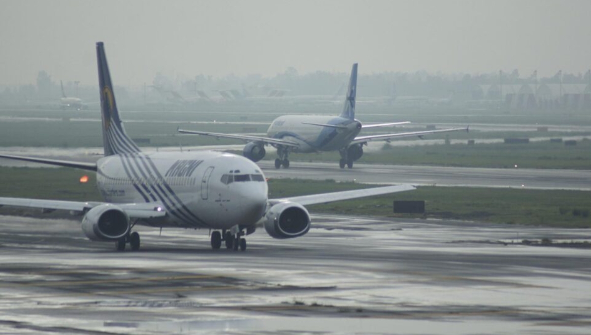 La misma administración del aeropuerto informó que cerró operaciones desde las 04:25 horas de hoy