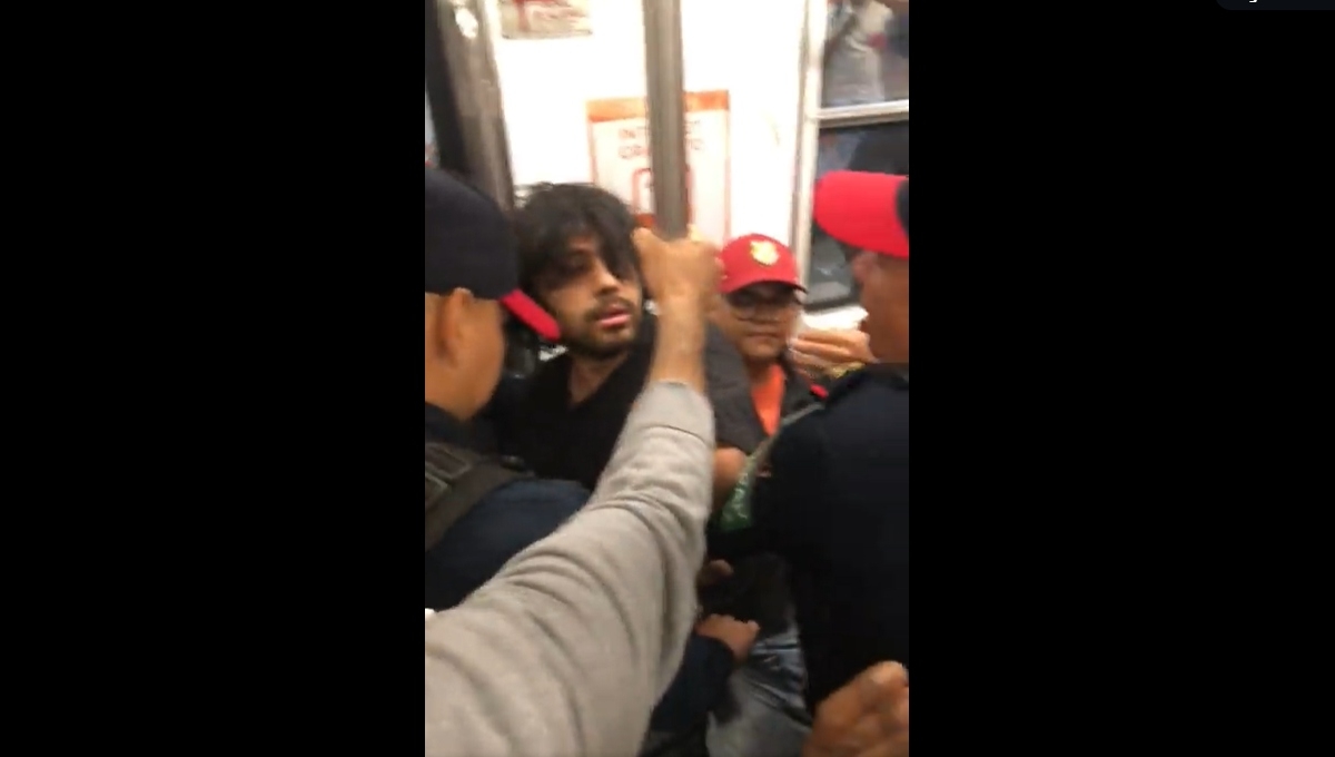 Captan uso excesivo de la fuerza policial contra usuario en vagón del Metro Captan uso excesivo de la fuerza policial contra usuario en vagón del Metro