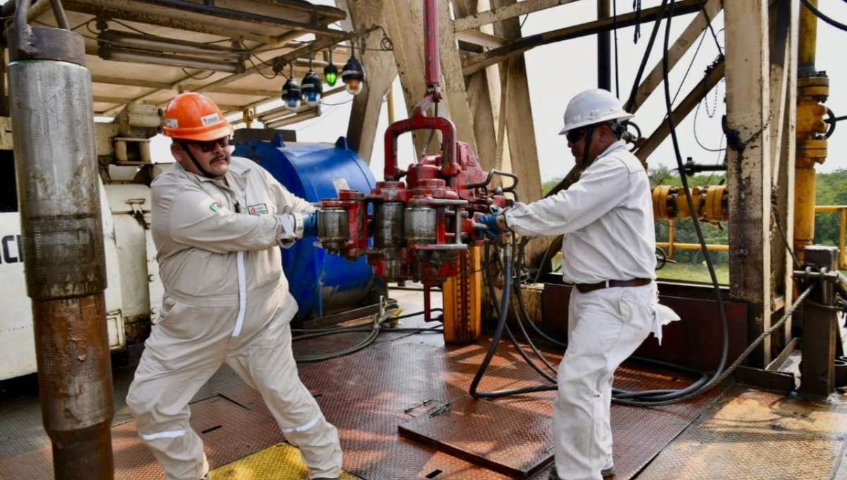 Pemex ya no podrá extraer 2 toneladas de petróleo diario Pemex ya no podrá extraer 2 toneladas de petróleo diario