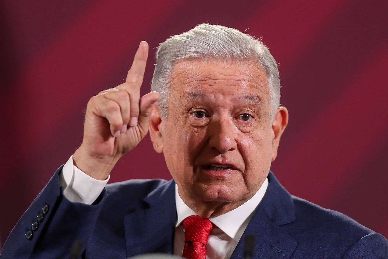 Presidente AMLO alista demanda contra abogado de García Luna