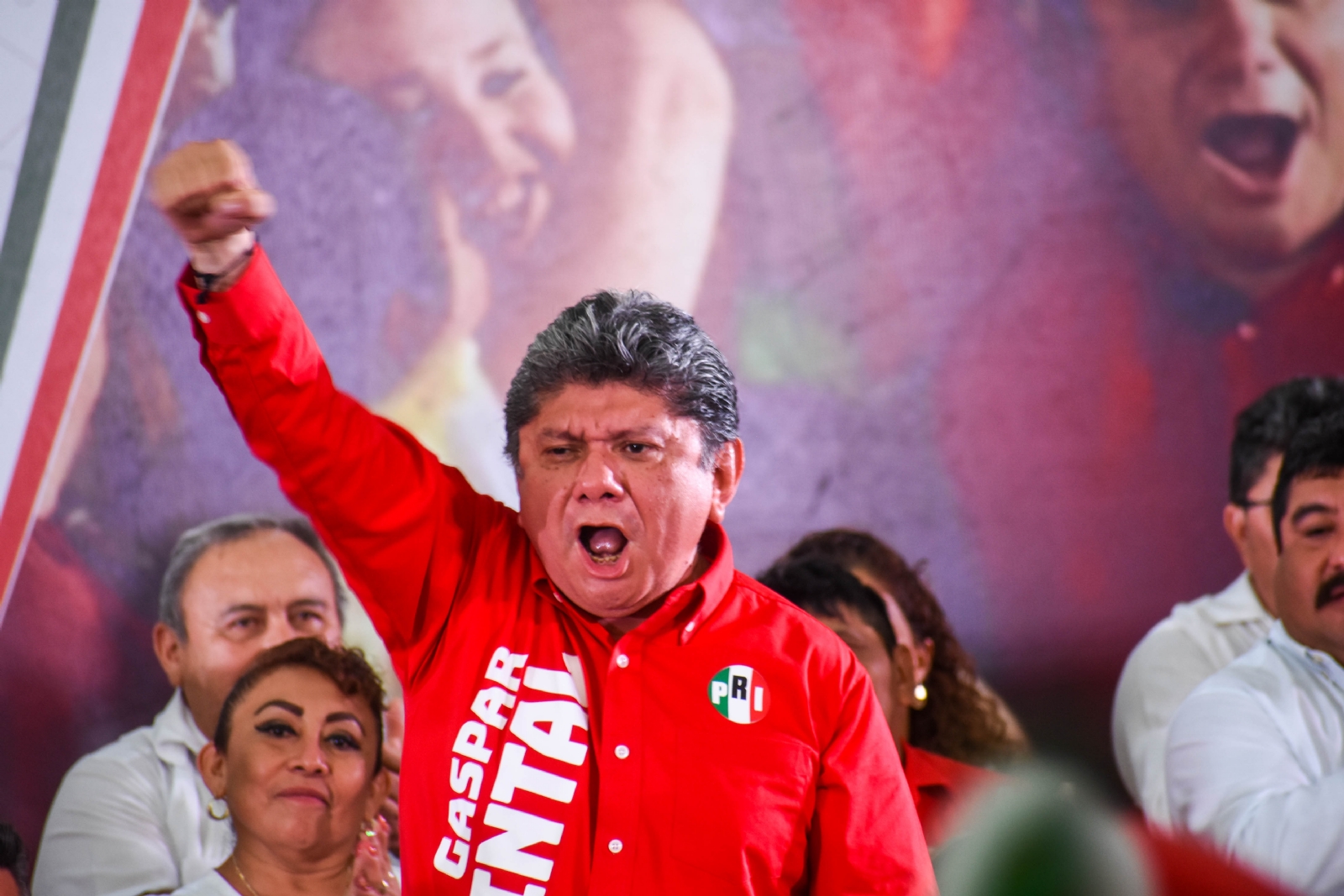 Ante más de 8 mil personas reunidas, El diputado local aseguró que “las decisiones de la militancia” definirán las candidaturas en el 2024