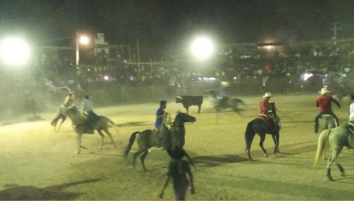 El pleito entre vaqueros se debió a viejas rencillas El pleito entre vaqueros se debió a viejas rencillas