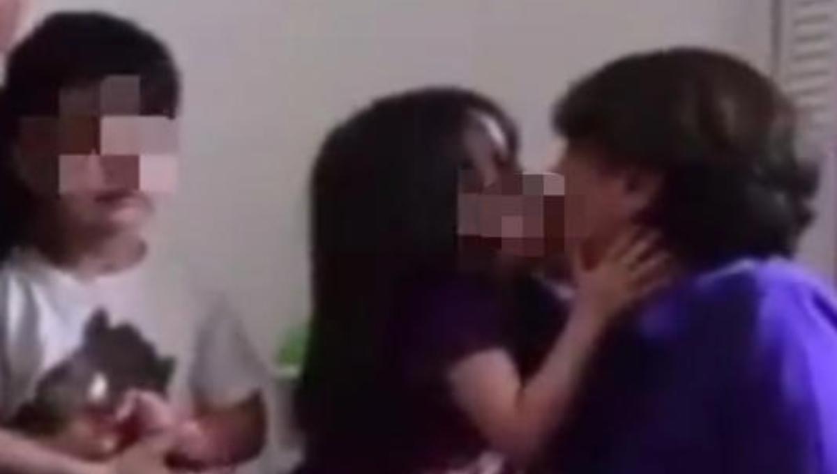 Abogada de Alexa Hoffman captada en video besando a su hija en la boca Abogada de Alexa Hoffman captada en video besando a su hija en la boca