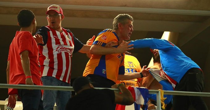 Comisión disciplinaria sanciona a Chivas y sus aficionados
