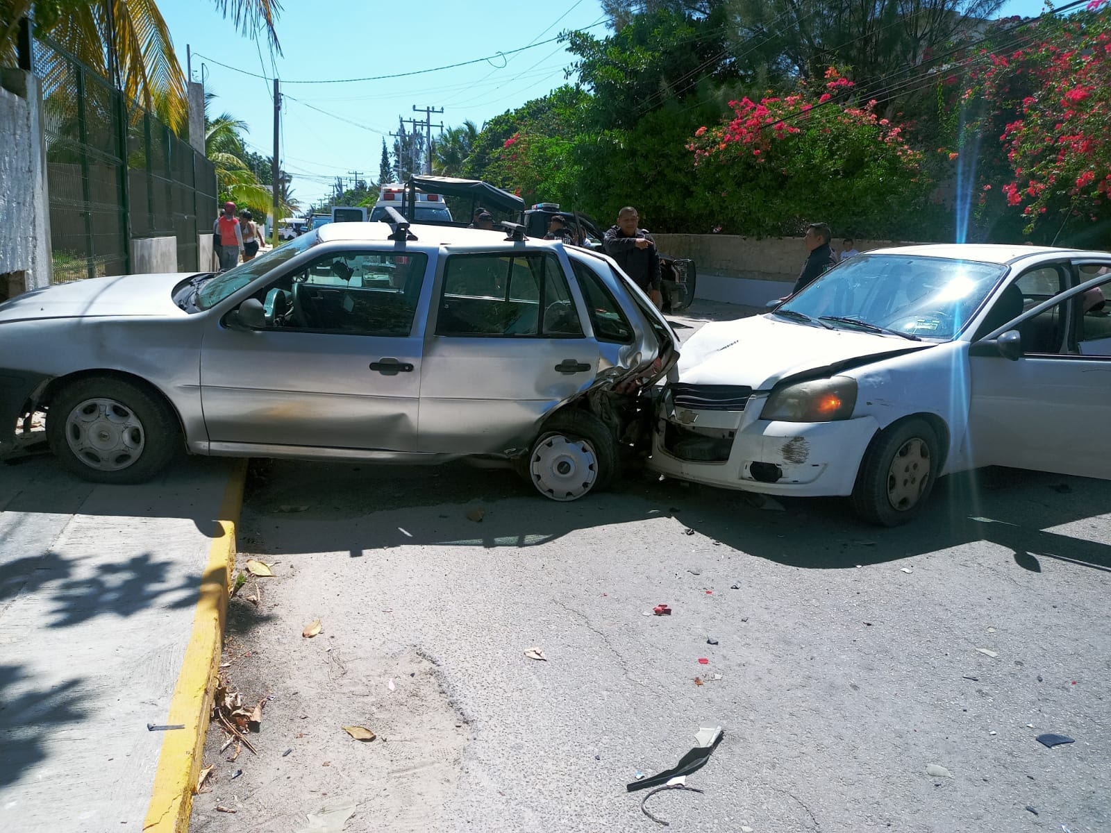 Paramédicos atendieron a la madre junto a sus hijos