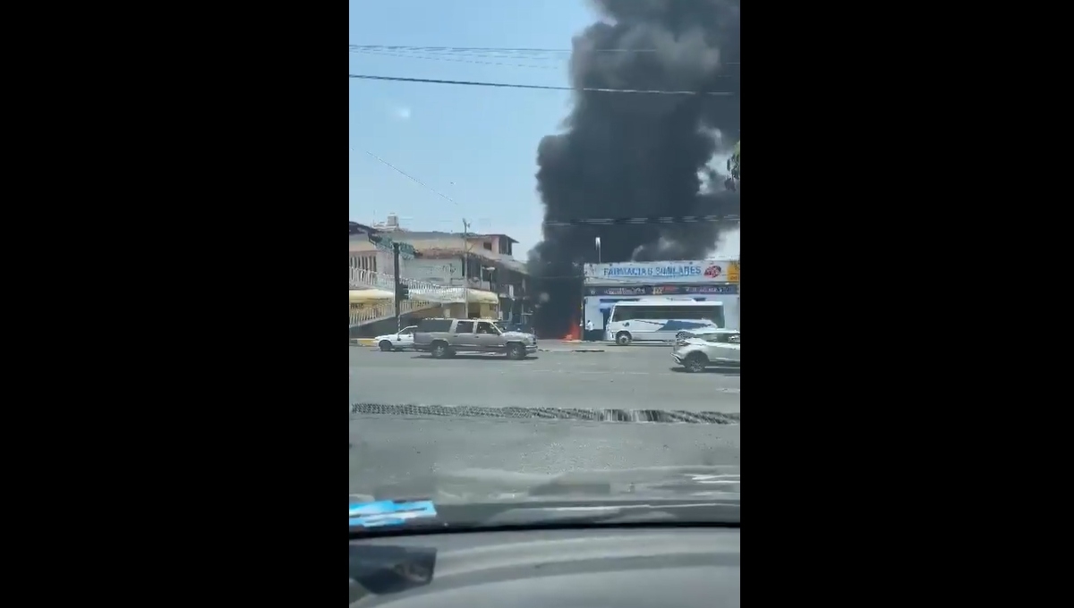 Persecución termina en incendio en Michoacán