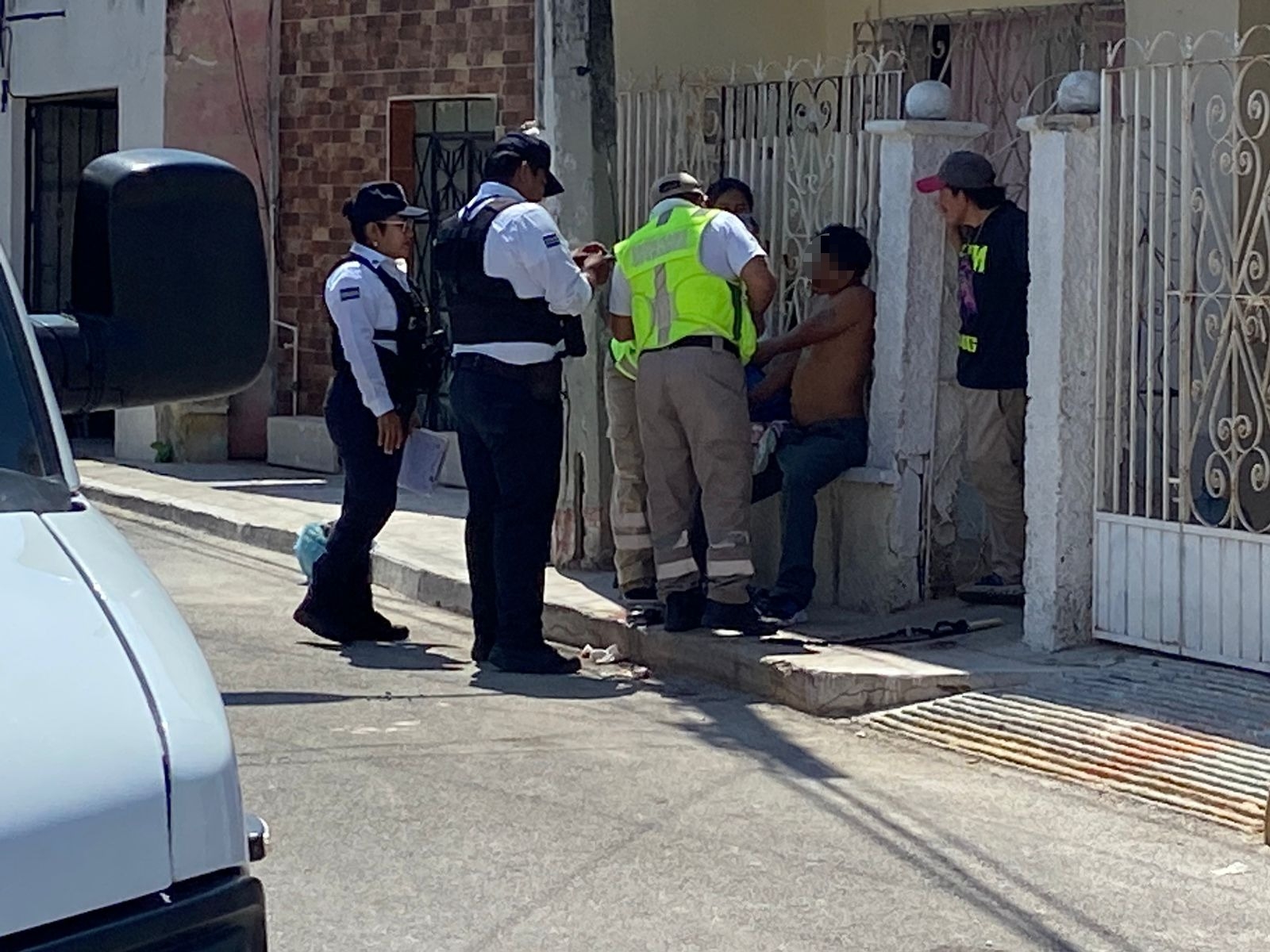 El hombre presentó una grave herida en el brazo causada por su hermano
