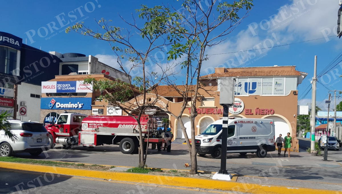 Al lugar llegaron incluso paramédicos del cuerpo de Bomberos para el caso de encontrar personas intoxicadas Al lugar llegaron incluso paramédicos del cuerpo de Bomberos para el caso de encontrar personas intoxicadas