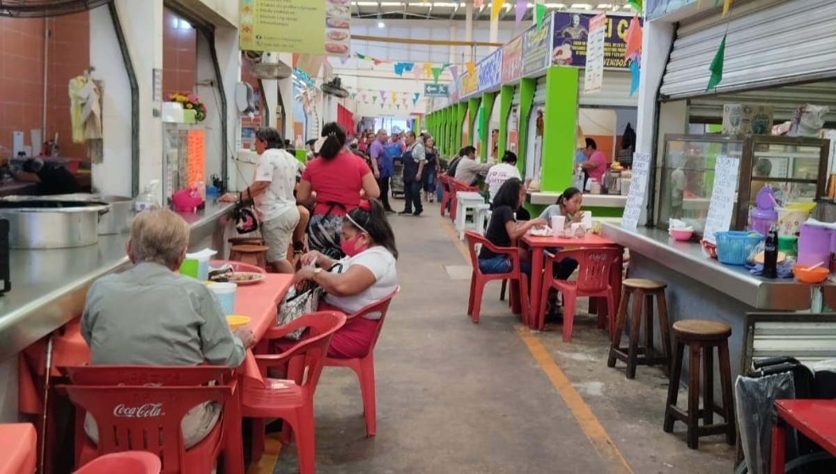 Desde septiembre de 2021 los locatarios esperan sus renovaciones