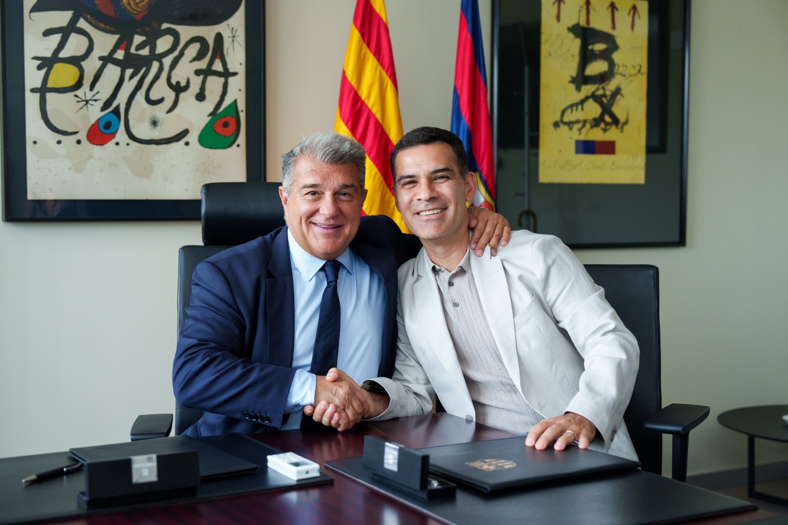 El que fue jugador del barcelona entre 2003 y 2010, regresó el pasado verano al club español para dirigir al filial