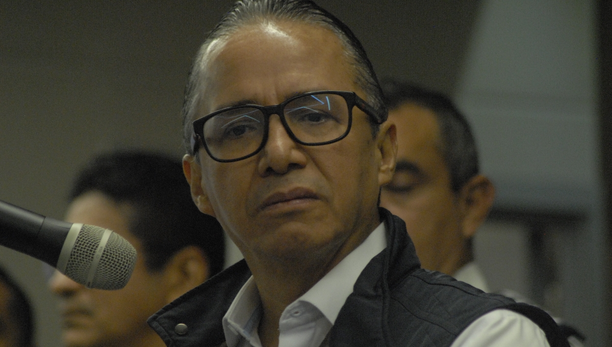 Fuentes al interior de la FGE, y que pidieron guardar el anonimato, señalaron que el funcionario se despidió ayer;